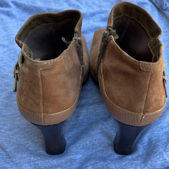 Bandolino Tan/Brown Suede Ankle Booties w/ Leather Buckle Strap & Square Toe - Picture 6 of 6